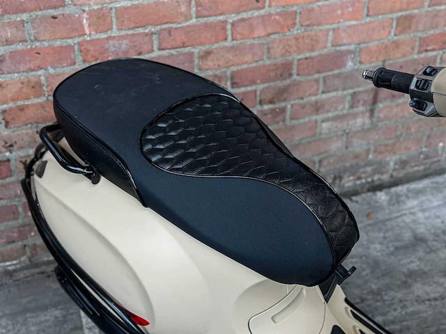 Vespa sprint 4t piaggio 2015, ddn-53-b scooter - afbeelding 8 van  34