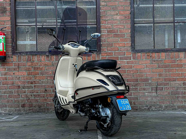 Vespa sprint 4t piaggio 2015, ddn-53-b scooter - afbeelding 20 van  34