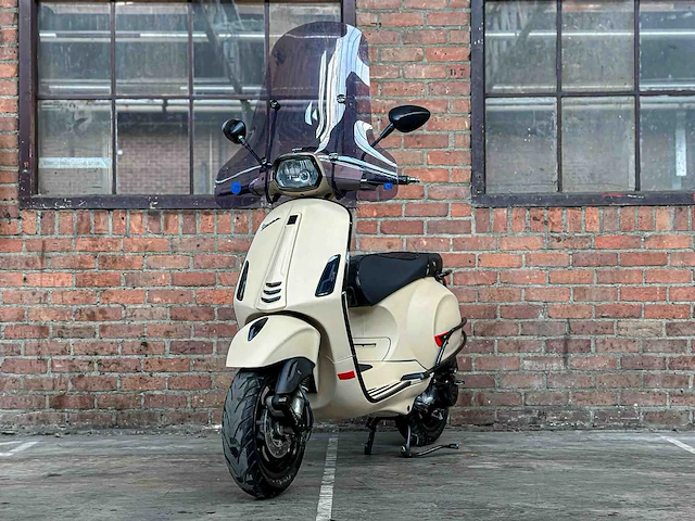 Vespa sprint 4t piaggio 2015, ddn-53-b scooter - afbeelding 23 van  34