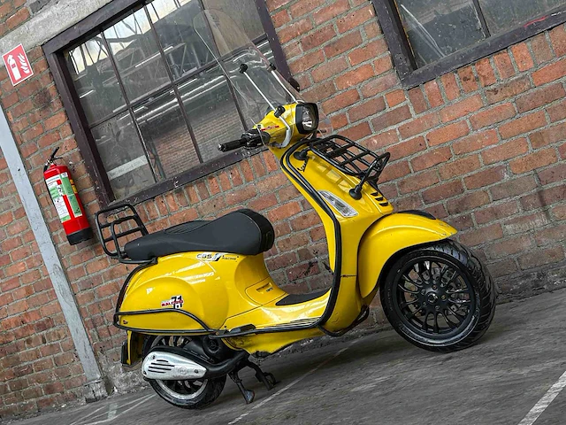 Vespa sprint 4t piaggio 2015, f-730-vl scooter - afbeelding 4 van  27