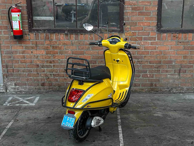 Vespa sprint 4t piaggio 2015, f-730-vl scooter - afbeelding 6 van  27