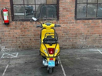 Vespa sprint 4t piaggio 2015, f-730-vl scooter - afbeelding 9 van  27