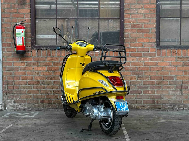 Vespa sprint 4t piaggio 2015, f-730-vl scooter - afbeelding 14 van  27