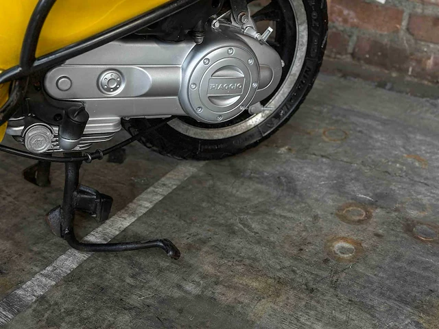 Vespa sprint 4t piaggio 2015, f-730-vl scooter - afbeelding 23 van  27