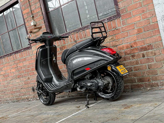 Vespa sprint 4t piaggio scooter, dgj-02-p - afbeelding 16 van  24