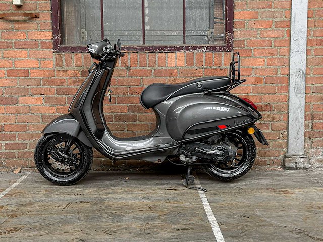 Vespa sprint 4t piaggio scooter, dgj-02-p - afbeelding 15 van  24