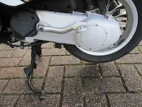 Vespa sprint custom - bromscooter - 2 tact - scooter - afbeelding 3 van  14