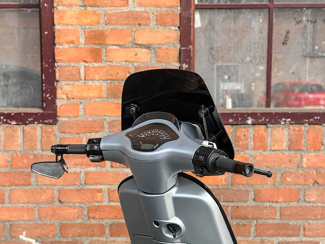 Vespa sprint primavera 4t 2016 (custom), dgn-46-r scooter - afbeelding 13 van  31