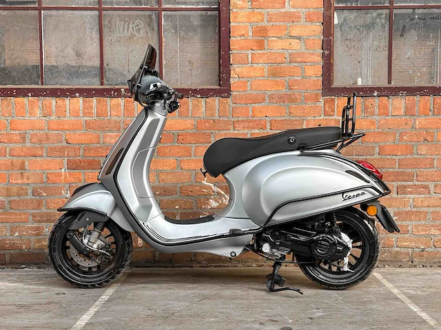 Vespa sprint primavera 4t 2016 (custom), dgn-46-r scooter - afbeelding 19 van  31