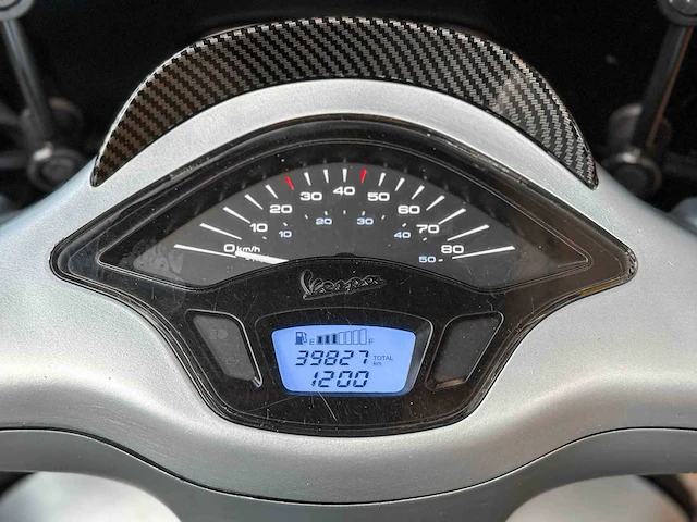 Vespa sprint primavera 4t 2016 (custom), dgn-46-r scooter - afbeelding 22 van  31