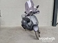 Vespa sprint snorscooter - afbeelding 3 van  6