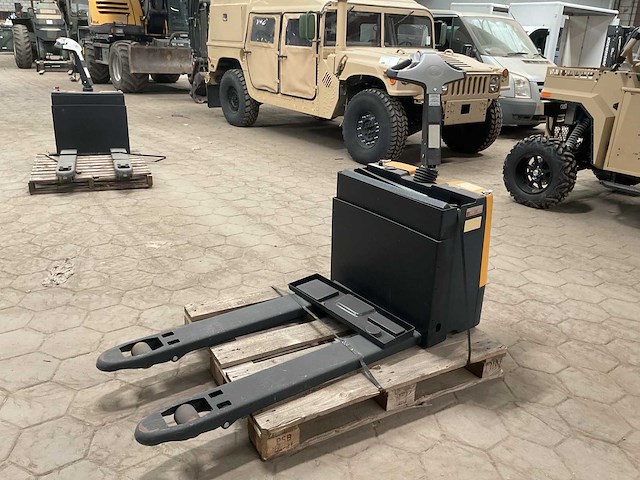 Vestil ept-2547-30 hand hydraulische palletwagen (4x) - afbeelding 15 van  27