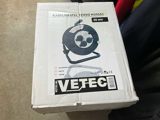 Vetec - tenso n2525c - 25 mtr - 3g x 2,5 mm2 - verlengkabelhaspels en -snoer - afbeelding 3 van  6