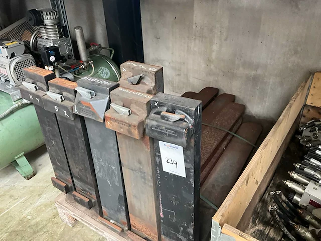 Vetter heftruck lepels (8x) - afbeelding 1 van  4