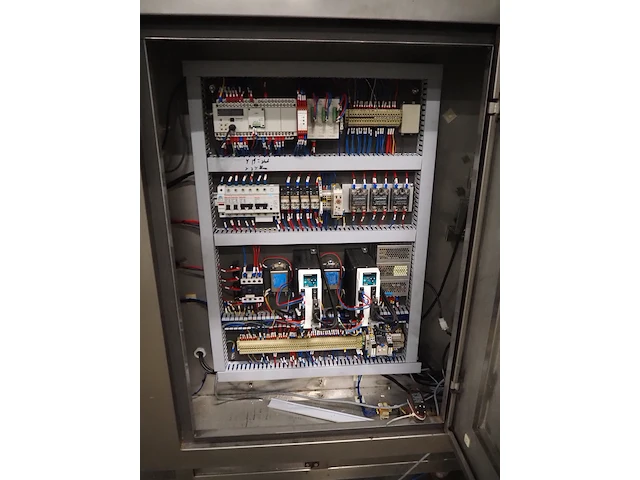 Vh verpakkingsmachines bv - afbeelding 13 van  45