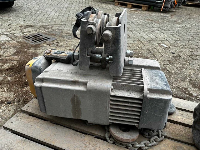 Vht - 2021 - k4gn1d - bovenloophalkraan - afbeelding 2 van  8