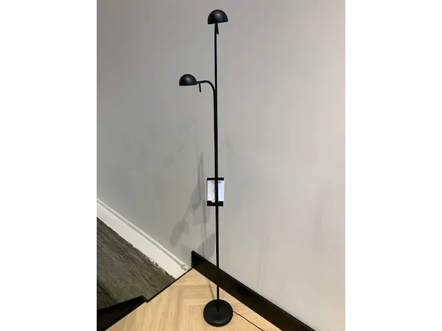 Vibia pin vloerlamp - afbeelding 2 van  4