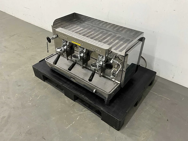 Vibiemme - 3-groeps koffiemachine - afbeelding 1 van  11
