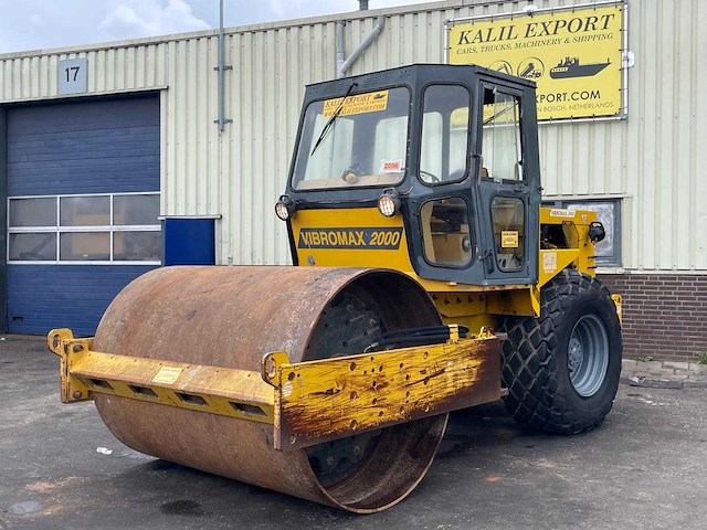 Vibromax - 1995 - 2000 compactor roller 12.5t 3.765h - grondwals - afbeelding 1 van  15
