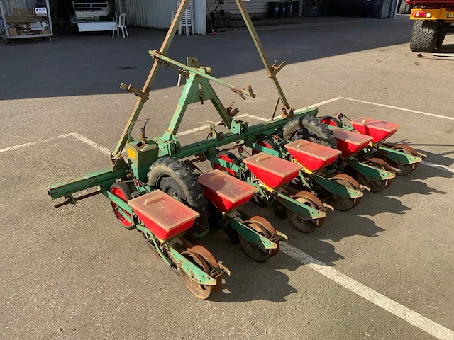 Vicon 6 rijen bietenzaaimachine - afbeelding 4 van  15