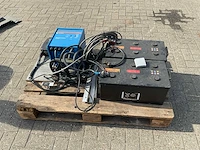 Victon phoenix inverter 24v / 2x 12v accu met omvormer - afbeelding 4 van  11