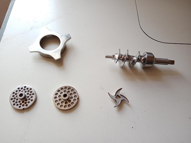 Victor - afbeelding 5 van  8