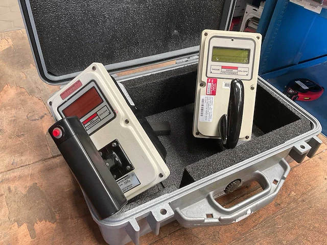 Victoreen 450p radiation survey meter set - afbeelding 1 van  6