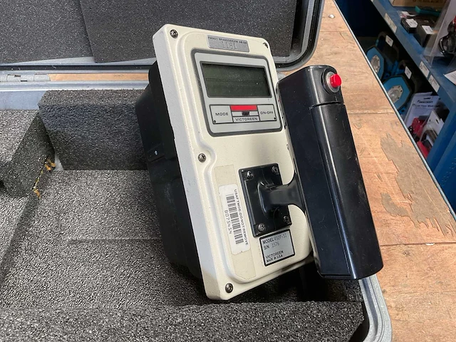Victoreen 450p radiation survey meter - afbeelding 2 van  7