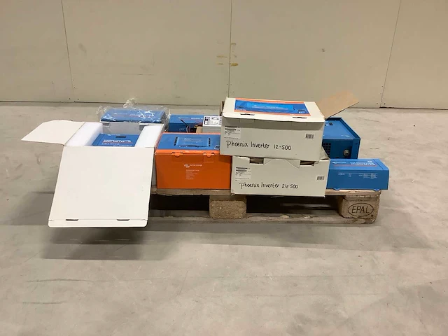 Victron energy energievoorzieningen - afbeelding 1 van  6