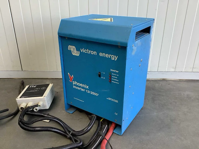 Victron energy phoenix omvormer - afbeelding 5 van  8
