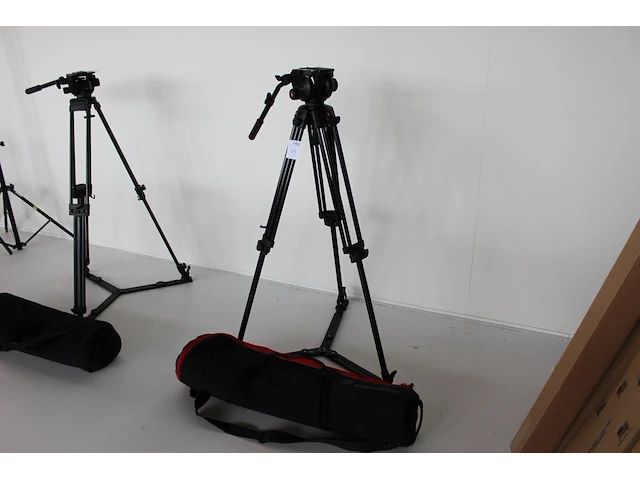 Videostatief manfrotto 504hd met draagtas. - afbeelding 1 van  3