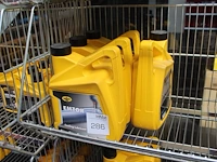 Vier cans koelvloeistof kroon oil emtor a 5l,excl. draadmand - afbeelding 1 van  2