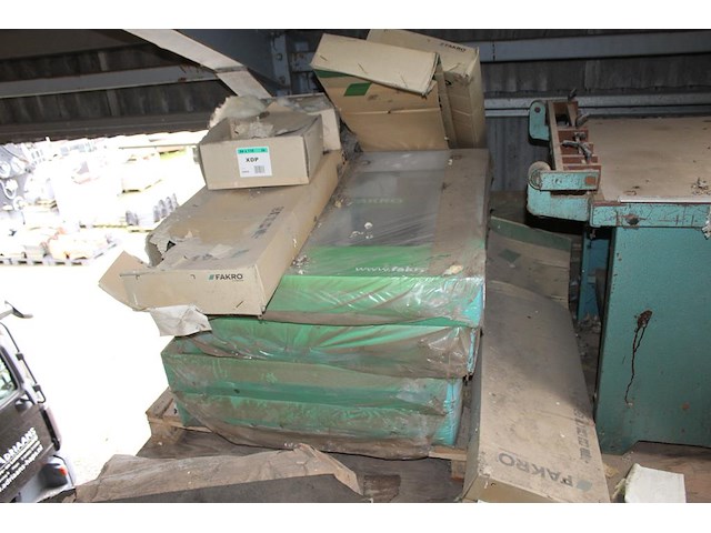 Vier dakramen fakro ca. 80 x 120 cm. - afbeelding 2 van  3