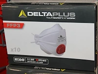 Vier dozen halfgelaatsmaskers deltaplus ffp3 - afbeelding 2 van  2