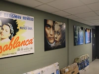 Vier filmprenten 100 x 180 cm waaronder casablanca en pirates of the caribbean op hpl-board. - afbeelding 1 van  5