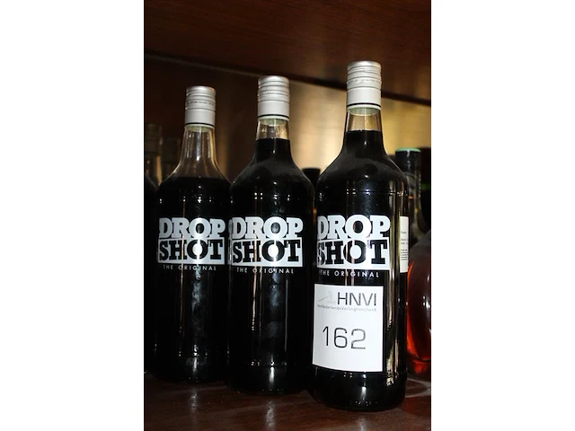 Vier flessen dropshot. - afbeelding 2 van  2