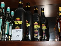 Vier flessen passoa. - afbeelding 1 van  2