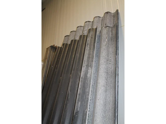 Vier golfplaten 107 x 270/300 cm. - afbeelding 2 van  3