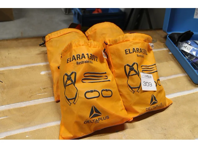 Vier harnassen deltaplus elara 130v2. - afbeelding 1 van  2