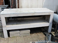 Vier houten banken 200 x 39 x 50 cm. - afbeelding 2 van  2