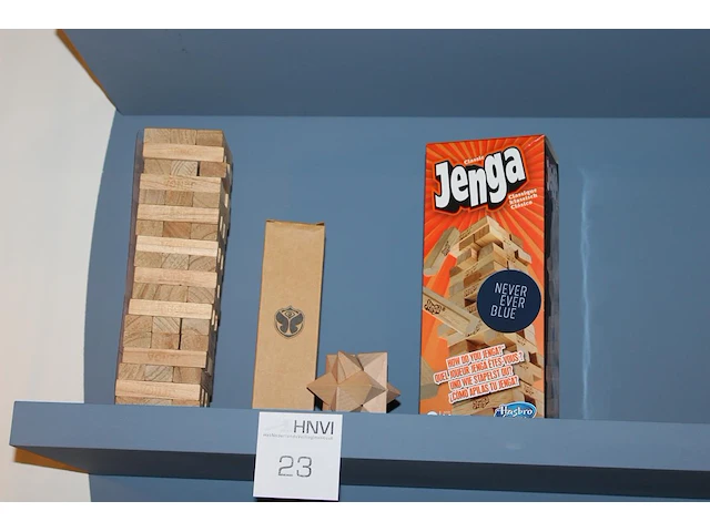 Vier houten blokkenspellen waar onder jenga. - afbeelding 1 van  1