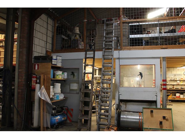 Vier houten dakladders in 4 lengtes w.o. 4 meter. - afbeelding 1 van  4