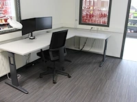 Vier in hoogte verstelbare werktafels afm. 180 x 80 cm - afbeelding 1 van  3
