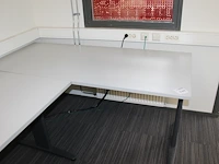 Vier in hoogte verstelbare werktafels afm. 180 x 80 cm - afbeelding 3 van  3