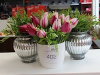 Vier kunstplantjes in pot - afbeelding 1 van  2