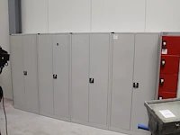 Vier magazijnkasten hahebo met afmeting 80 x 40 x 180 cm. - afbeelding 1 van  3