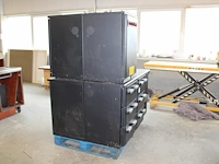 Vier onderkoelingen gamko waaronder ladekoeling, fustenkoeling en twee flessenkoelingen op pallet. - afbeelding 2 van  4