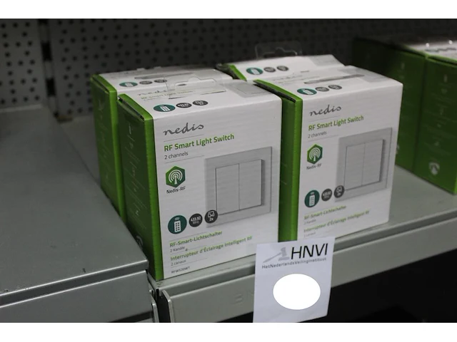 Vier smart light switches nedis type rfws20wt, afstand 30 m, kracht 12 v - afbeelding 1 van  2