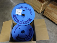 Vier steigerbumpers asc. - afbeelding 2 van  2