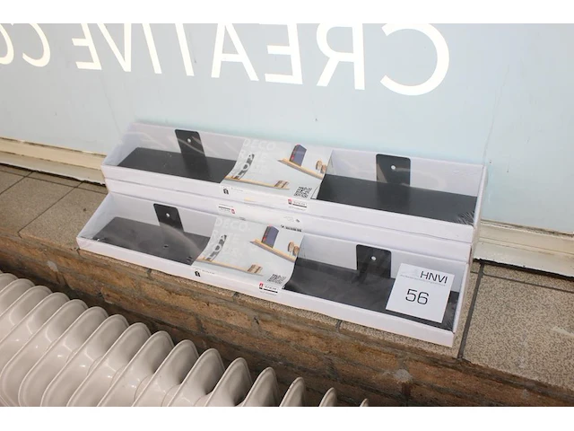 Vier wandschappen breedte 60 cm. - afbeelding 1 van  2